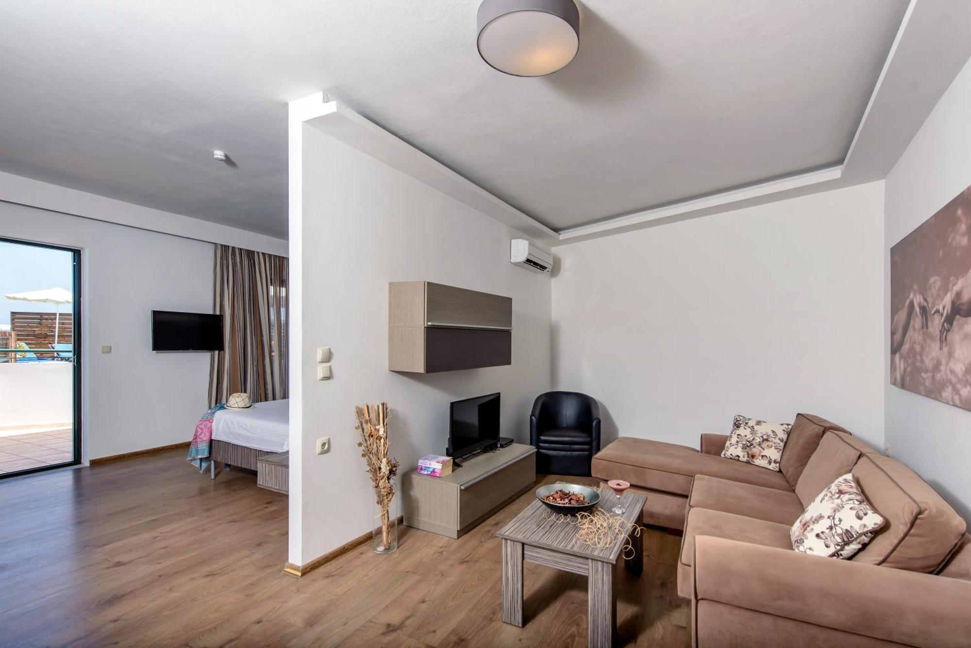 Eurohotel Katrin Suites (Adults Only) Hersonissos  Bagian luar foto